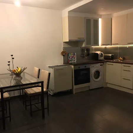 Modernes Mit Traumhaftem Ausblick Lägenhet *